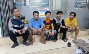 Pastikan Desa Bebas Gukamtibmas, Bhabinkamtibmas Polsek Telagasari Sebar Himbauan

