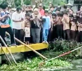 Gegerkan Warga Desa Jatimulya Kecamatan Pedes Karawang, Penemuan Mayat Tanpa Indentiatas di Tumpukan Eceng Gondok