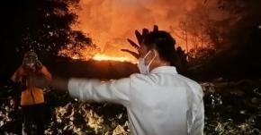 Malam di Galuga, Bupati dan Wabup Bogor Pastikan Penanganan Kebakaran Berjalan