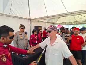 Personel Ops Mandalika Rinjani 2025 Lakukan Pemeriksaan Ketat di Gate 1 Sirkuit Mandalika