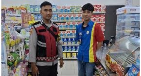 Upaya Anggota Personel Polsek Lemahabang Sosialisasikan Layanan Call Center 110 Di Obyek Vital