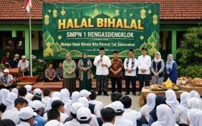 Semangat Baru Pasca Lebaran, SMPN 1 Rengasdengklok Pererat Silaturahmi Melalui Halal Bihalal