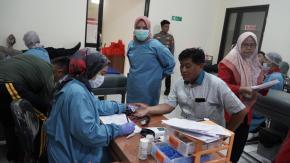Memperingati HUT Humas Polri Ke-74, Polres Karawang Gelar Bakti Sosial Donor Darah