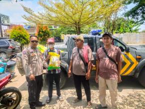 Upaya Gerakan Pasar Murah Polsek Purwasari Kembali Jual Beras Murah