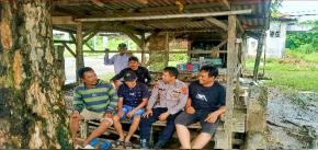 Cegah Korban TPPO, bhabinkamtibmas Polsek Rengasdengklok berikan himbauan kepada masyarakat