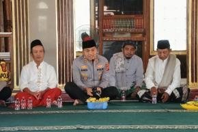 Kapolres Subang Serap Aspirasi Warga Cibogo Melalui Jum’at Curhat