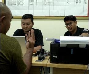 Polres Karawang Amankan Pengedar Obat Keras Terlarang Di Cikampek, Ratusan Butir Pil Disita