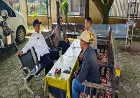 Upaya Door To Door System Bhabinkamtibmas Ciptakan Rasa Aman Dan Nyaman Untuk Masyarakat