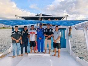 KAPAL POLISI XXI-2014 BERSAMA TNI AL DAN KSOP BIMA BANTU NELAYAN LAKSANAKAN PENGUKURAN KAPAL