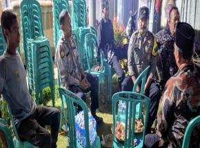 Personil Polsek Tegalwaru Gelar Patroli Malam dan Sambang Warga Imbau Humanis Ajak Waspada