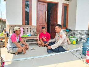 Bhabinkamtibmas Desa Karyabakti ajak Masyarakat Binaannya untuk menjaga Kamtibmas