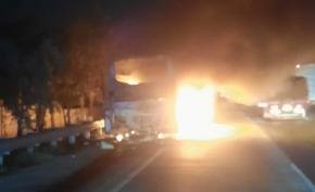 Microbus Terbakar di Tol Jakarta-Cikampek KM 55, Polres Karawang Pastikan Tidak Ada Korban Jiwa