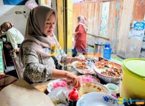 Asap Bara, Rasa Kenangan: Kisah Sate Yayu RIS yang Setia Menjaga Pagi Pangandaran