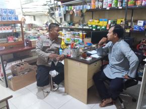 Bhabinkamtibmas Polsek Klari Sambangi Toko Bangunan Untuk Pemeliharaan Kamtibmas