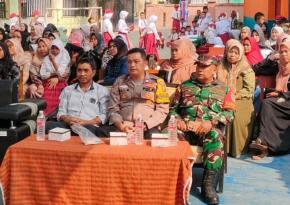 Bhabinkamtibmas Polsek Klari Hadiri Seminar Parenting Sukoso Elementary School Di SDN Sumurkondang 1