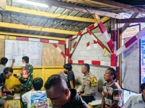 Bhabinkamtibmas Parungmulya Polsek Ciampel Melaksanakan Ngawangkong bersama masyarakat di Wilayah Desa Parungmulya.