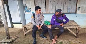 Cegah TPPO, Bhabinkamtibmas Polsek Rengasdengklok Sambangi Warga Guna Berikan Pemahaman