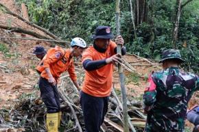 Longsor Cisoka, Pemkab Sumedang Bergerak Cepat Lindungi Warga dari Ancaman Susulan