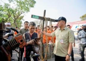 Penataan Berlanjut, Pemkab Karawang Kembalikan Fungsi Ruang Milik Jalan di Gerbang Tol Timur