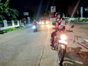 Cegah Peluang Kejahatan, Sigap Personil Polsek Tegalwaru Patroli Malam Sasar SPBU di Loji