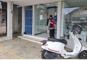 Personil Polsek Tegalwaru Saat Patroli Siang Monitor Objek Vital Perbankan Jadi Prioritas