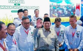 Dari Sawah Karawang, Presiden Prabowo Umumkan Indonesia Bebas Impor Beras