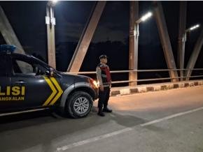 Polsek Pangkalan Gelar Patroli Perintis Guna Antisipasi Tindak C3 di Wilayah Jembatan Perbatasan