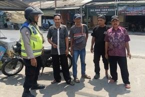 Upaya Sambang Prekat Polsek Banyusari Giat Patroli Jalan Raya Antisipasi Kejahatan