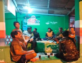 Ngawangkong! Bhabinkamtibmas Jaga Kamtibmas Lingkungan Bersama Warga