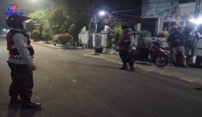 Polsek Lemahabang Laksanakan Patroli Prekat Malam
