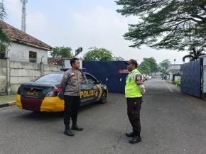 Polsek Kotabaru Sambangi Security Perusahaan Sampaikan Pesan Kamtibmas