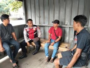 Bhabinkamtibmas Polsek Pangkalan Laksanakan Giat Sambang Humanis, Sapa Warga Kampung Bunder