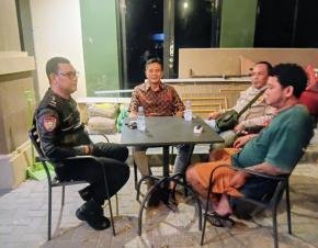 Polisi Laksanakan Sambang Dialogis, Sapa Warga di Ruko Dharmawangsa III, Grand Taruma