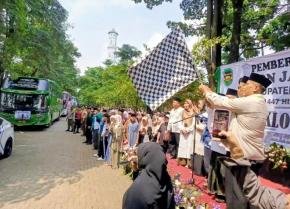 Tangis dan Doa Iringi Langkah Suci Jemaah Haji Purwakarta ke Tanah Suci