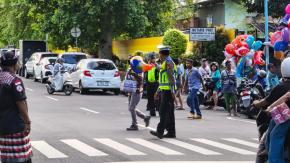 Polda NTB Berikan Pelayanan Pengamanan Natal 2025, Pastikan Ibadah Jemaat Berjalan Aman dan Khusyuk