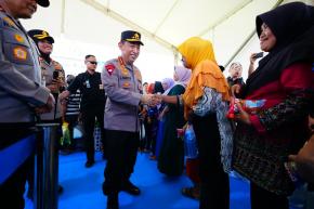 Jaga Stabilitas Pangan, GPM Polri Salurkan 6 Ton Beras SPHP di Pebelan Semarang