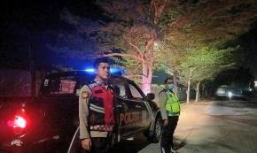 Upaya Menjaga Kondusivitas Wilayah, Bhabinkamtibmas Polsek Telagasari Gencar Lakukan Patroli Malam