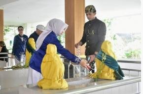 Menyapa Leluhur, Meneguhkan Arah: Ziarah Jadi Pengingat Jalan Panjang Sumedang