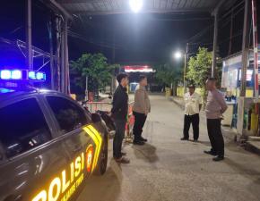 Polsek Telukjambe Timur Gelar Patroli Prekat, Ajak Security Perumahan Rawat Kamtibmas