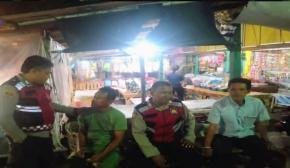 Personel Polsek Lemahabang Imbau Warga Desa Pulokalapa Untuk Tetap Pertahankan Kamtibmas