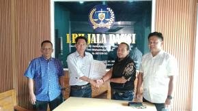 Kesbangpol Karawang Sambangi LBH Jalapaksi Cikampek Barat, Perkuat Sinergi Demi Akses Keadilan Masyarakat