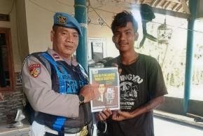 Tak Kenal.Lelah Polsek Banyusari Melaksanakan Giat Sosialisasi QR Barcode ke Masyarakat Pengaduan ke Divisi Propam Polri Bidpropam Polda Jabar