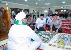 Dekatkan Polisi dengan Ulama, Polda NTB Gelar Tausiyah dan Doa Bersama