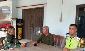 Sinergitas TNI-Polri, Bhabinkamtibmas Polsek Klari Bersama Babinsa Sapa Warga Kiarapayung Jaga Kamtibmas?
