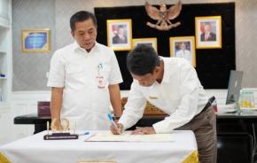 Demi Keselamatan Warga dan Wajah Kota, Pemkab Karawang Tertibkan Kabel Telekomunikasi 