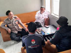 Polisi Batujaya menyampaikan himbauan Kamtibmas dan Stop Judi Online kepada Masyarakat