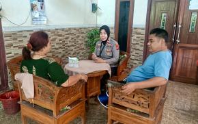 Panit Binmas Polsek Rengasdengklok Polres Karawang Lakukan Sambang Warga, Guna Menjalin Silaturahmi
