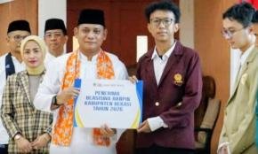 100 Mahasiswa Bekasi Terima BANPIN 2026, Pemkab Dorong Generasi Muda Raih Masa Depan