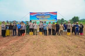 Polres Karawang Pimpin Penanaman Jagung Perdana Kuartal I, Dorong Swasembada Pangan 2026