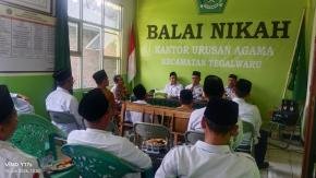 Bentuk Sinergitas Polri,Personil Polsek Tegalwaru Hadiri Pisah Sambut Kepala KUA